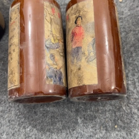 盘子瓶子手工手绘