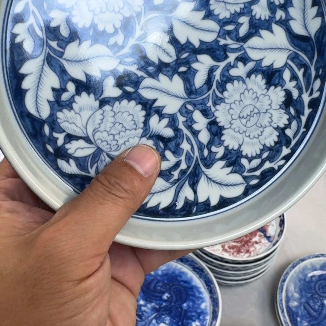 L***n杯青花国色天香大壶承微瑕