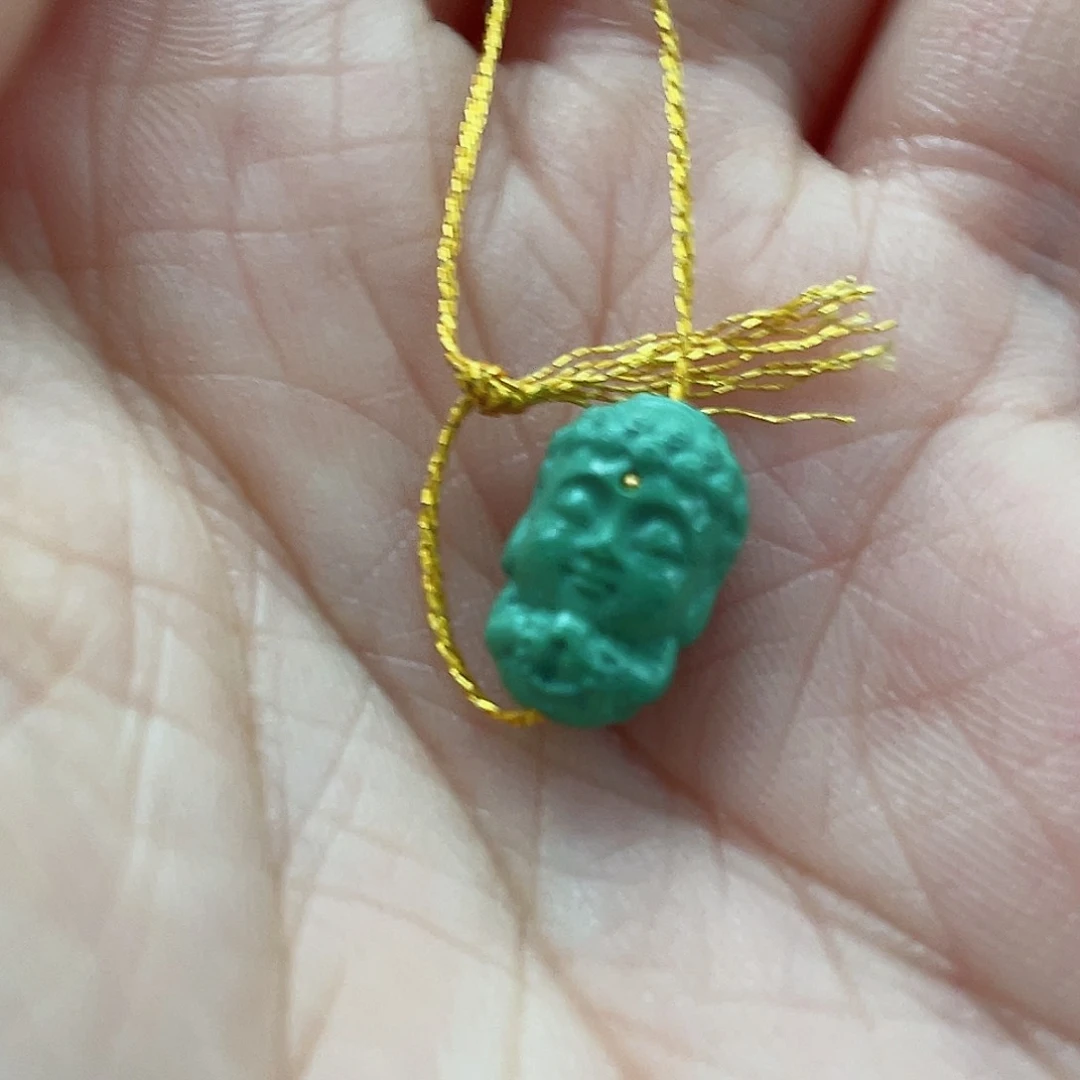 绿松石颈饰未镶嵌