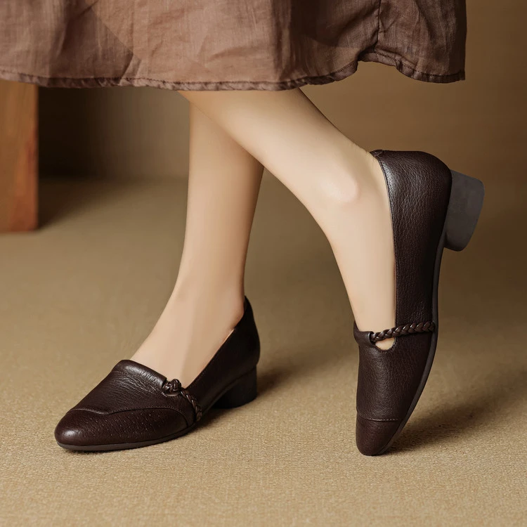 轻奢鞋子百搭时尚复古真皮法式女鞋单鞋 春夏适用日常浅口套脚