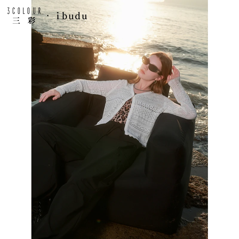 三彩ibudu2025春季新款钩花镂空针织衫V领长袖短款开衫外套女