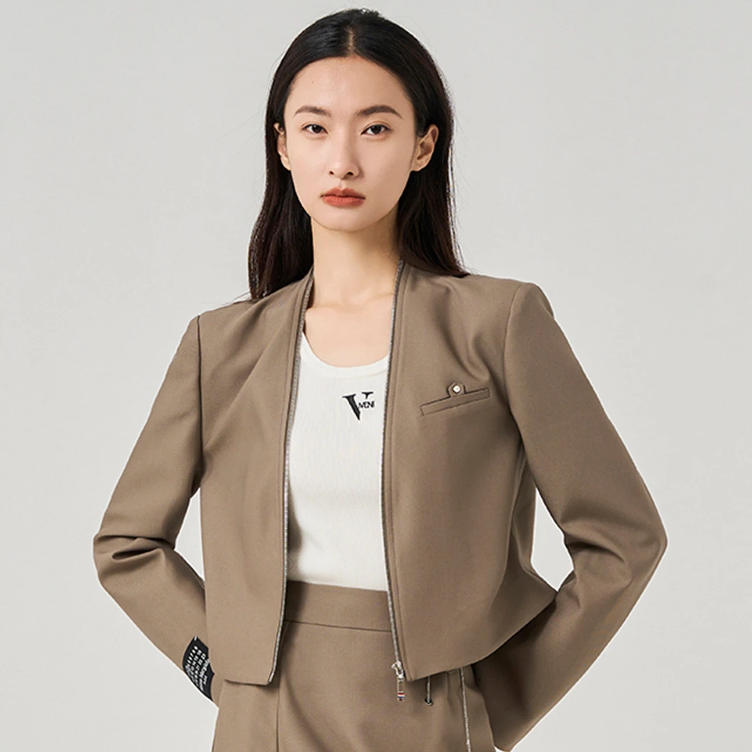 【专柜同款】2025年春夏款时尚简约气质高级感长袖V领外套女