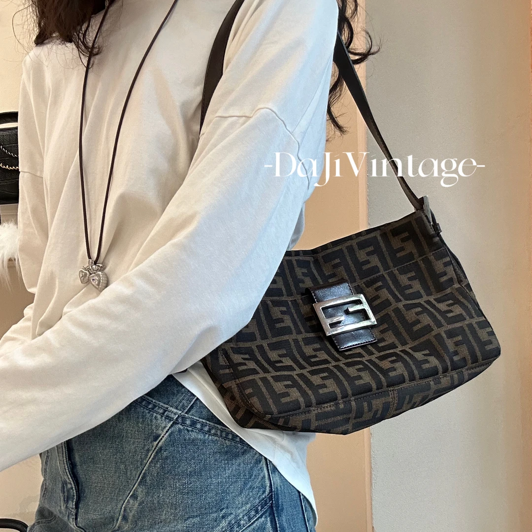 95新 FENDI/芬迪 大吉中古/Fendi老花三明治法棍腋下包