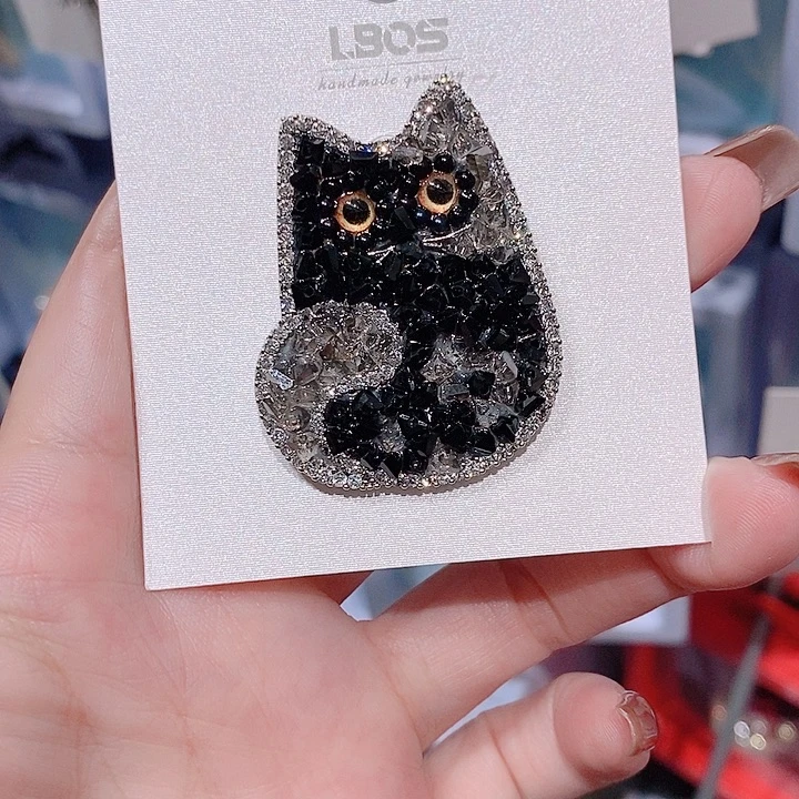 锆石铜合金黑色猫咪胸针