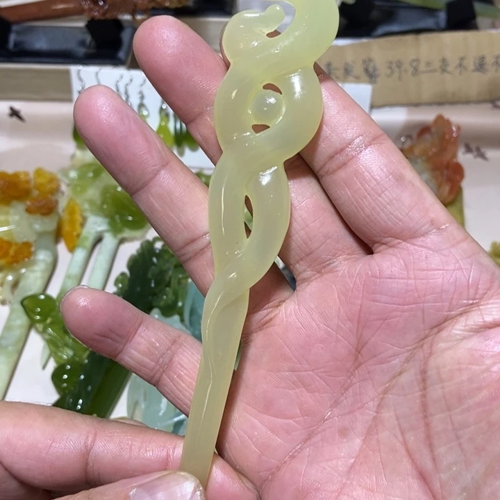 蛇纹石玉发簪未镶嵌