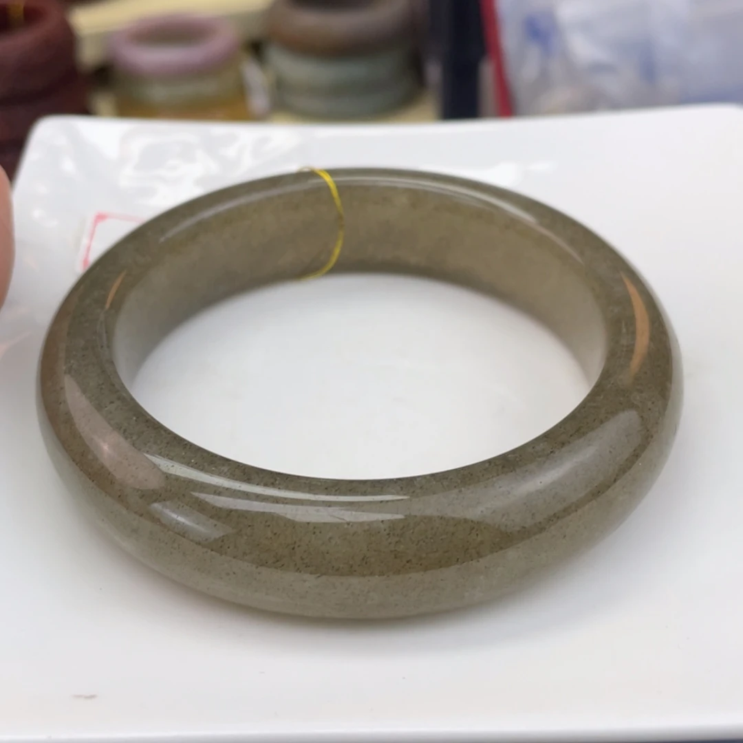 【闪购商品】石英质玉手镯未镶嵌墨***鱼