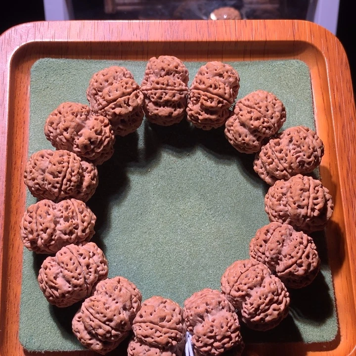 金刚菩提手串26+飞碟梅花