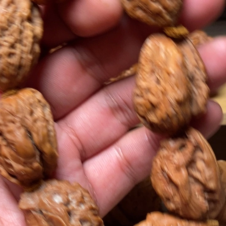 闲***事风味纯手工核桃雕刻八仙