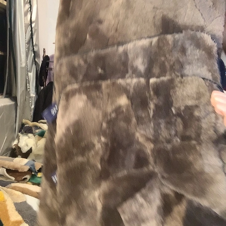老***四羊毛羊皮毛一体199号深咖厚毛三件套微瑕