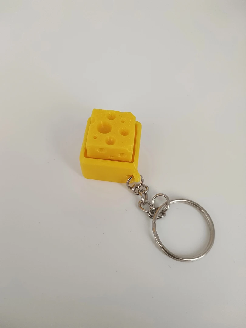 超萌奶酪造型机械键盘手感解压钥匙扣书包挂件挂件送朋友轻松解闷