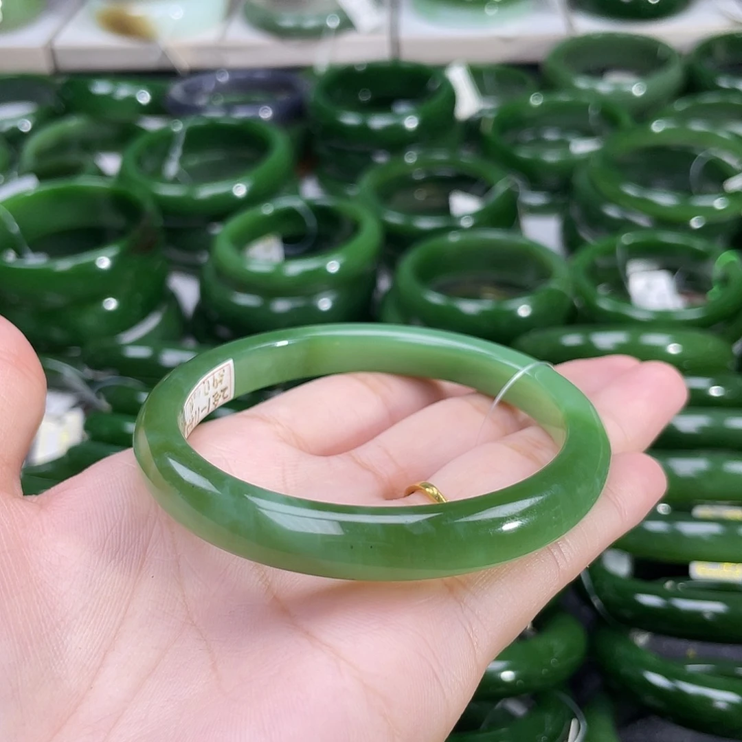 和田玉（碧玉）手镯未镶嵌
