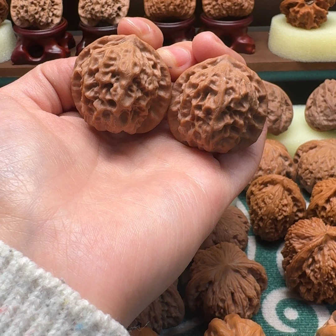 文玩核桃吊坠36全品瓷娃娃