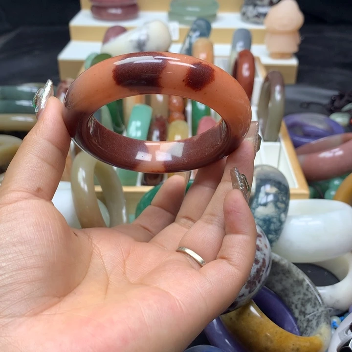 未镶嵌手镯石英质玉夢****