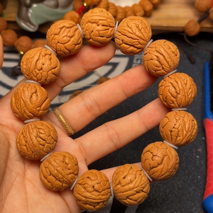桃核手串龙纹桃核5