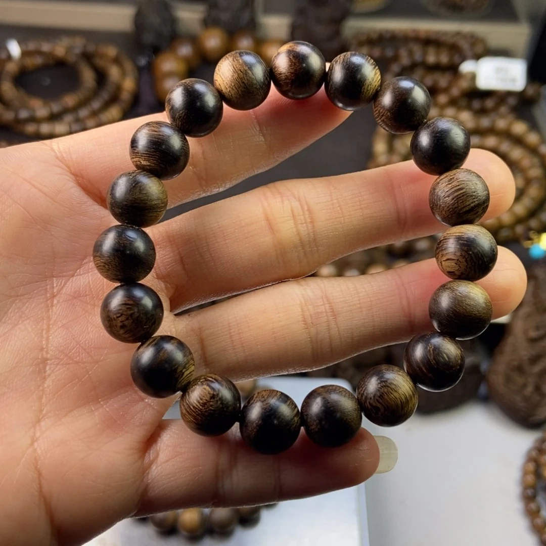 沉香手串亲****贝越南芽庄瘤疤白