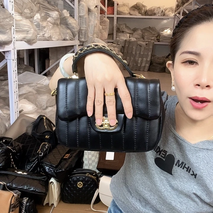 蚕丝小牛剖层皮革PU