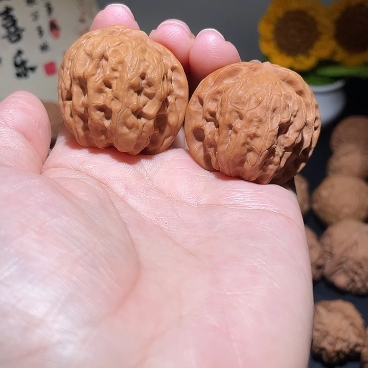 文玩核桃吊坠37磐石