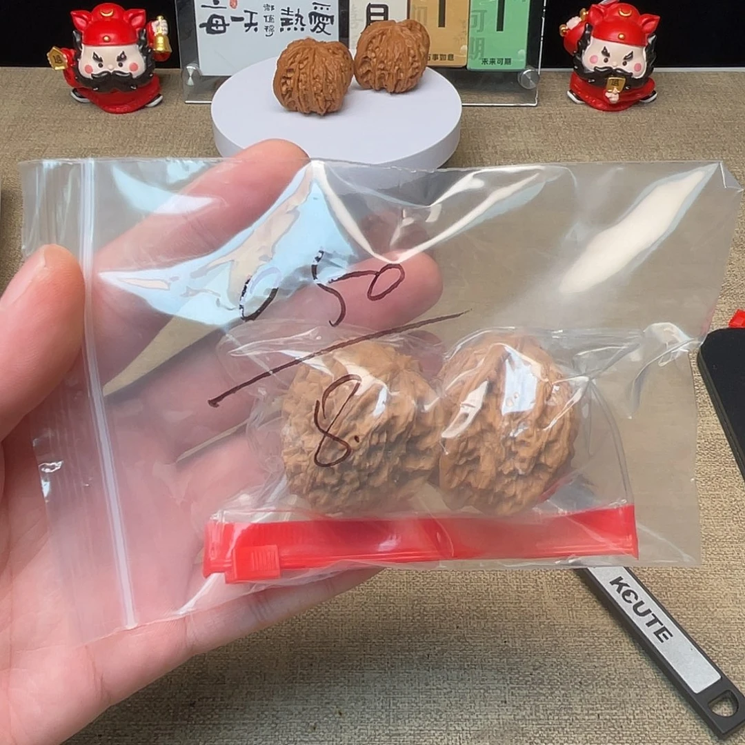 吊坠文玩核桃37虎头