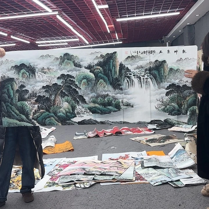 国画无毛或被短柔毛或