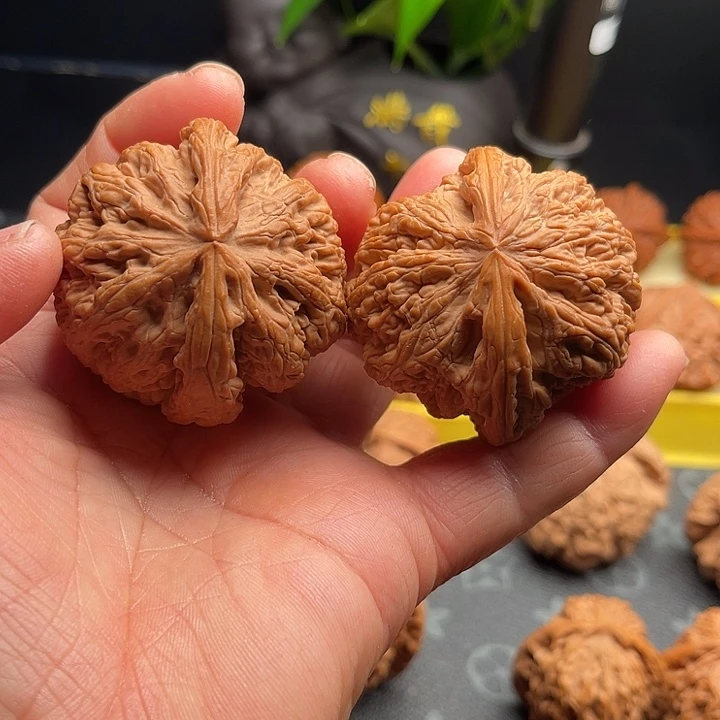 把件桃核大粗筋边50