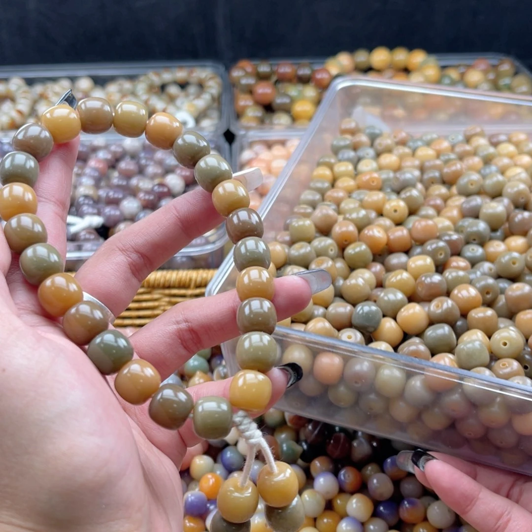 白玉菩提吊坠k11.5mm100颗。枯叶蝶