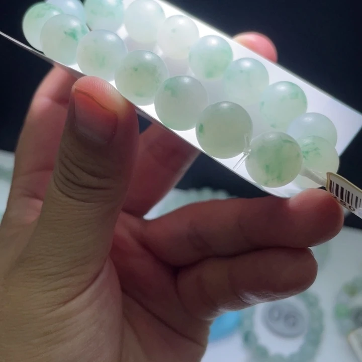 未镶嵌定制翡翠翡翠卡13+