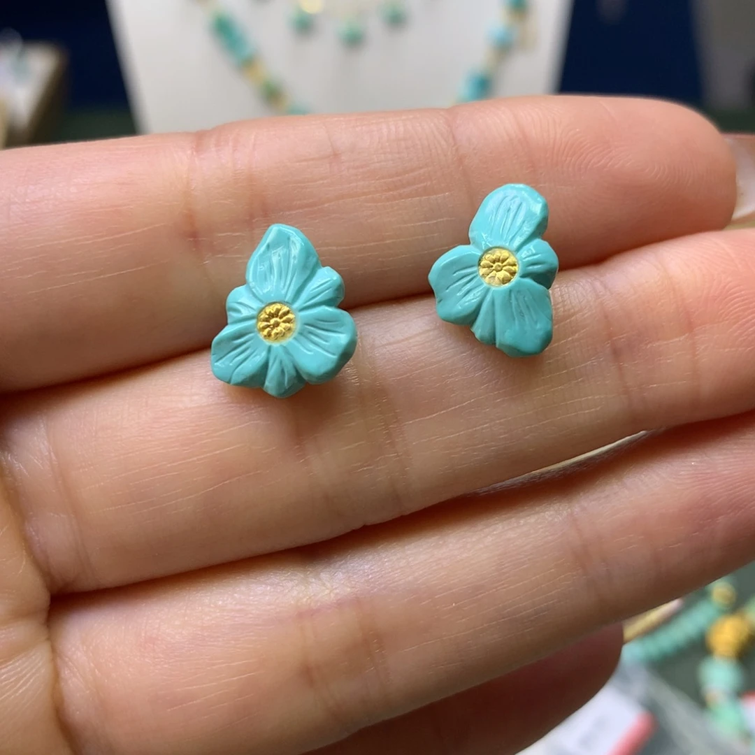 绿松石耳钉18K金镶嵌