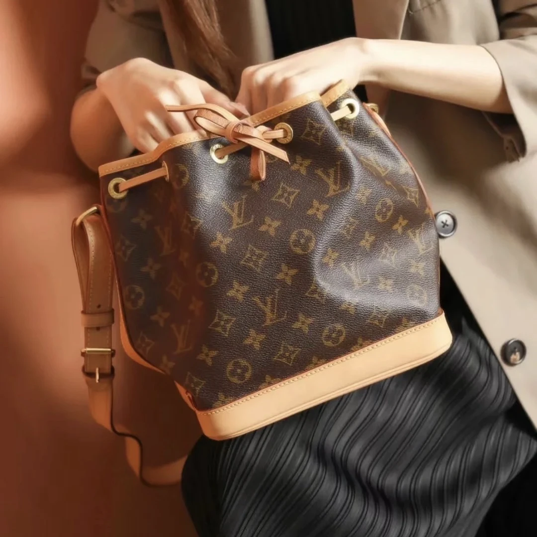 95新 LouisVuitton/路易威登 LV抽绳小号水桶973162
