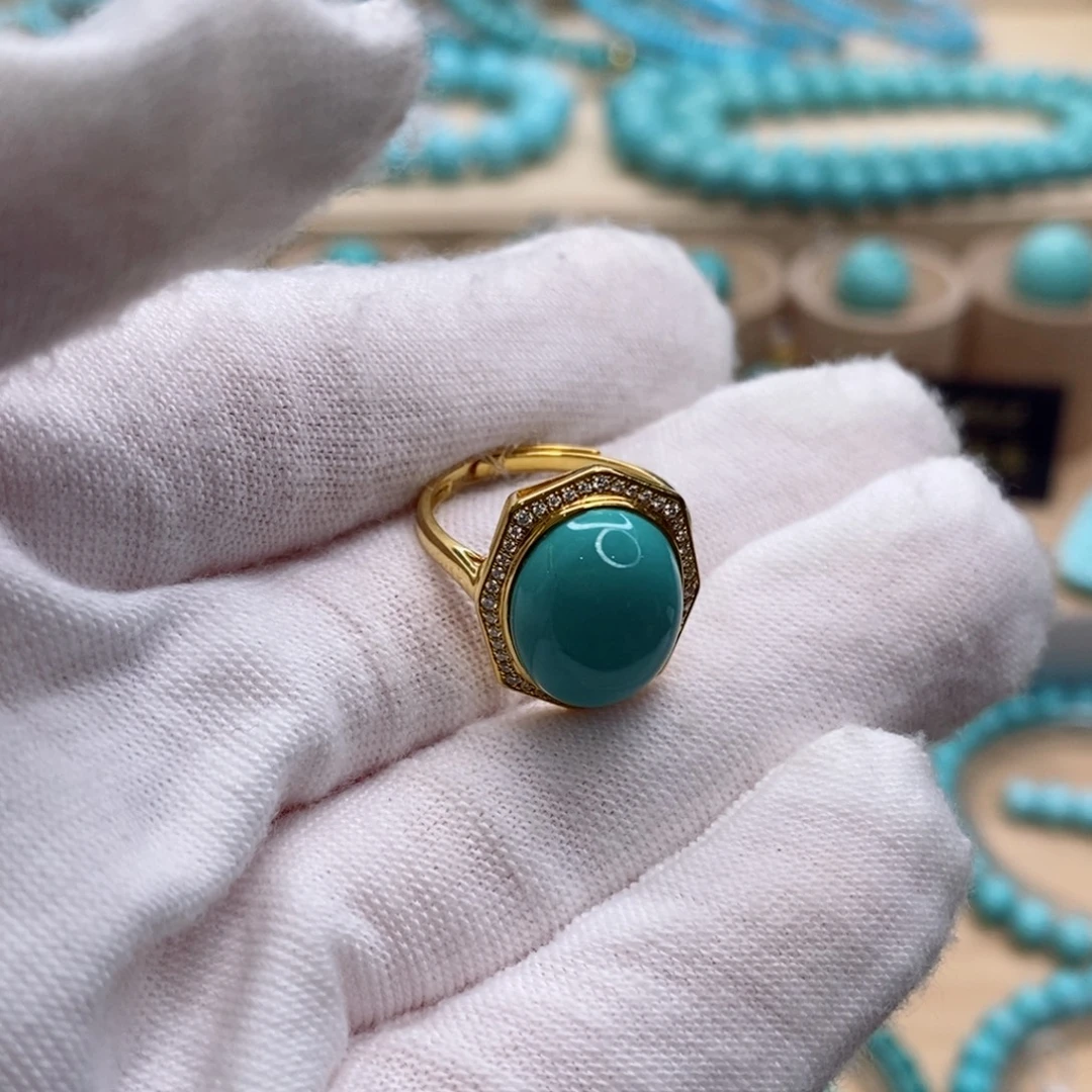 18K金镶嵌绿松石珠宝奇石