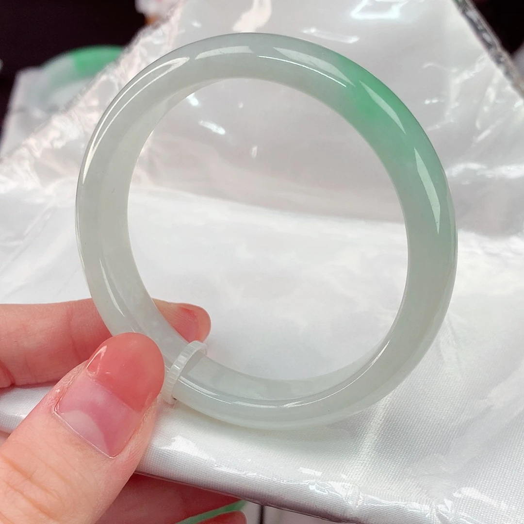 未镶嵌手镯翡翠翡翠