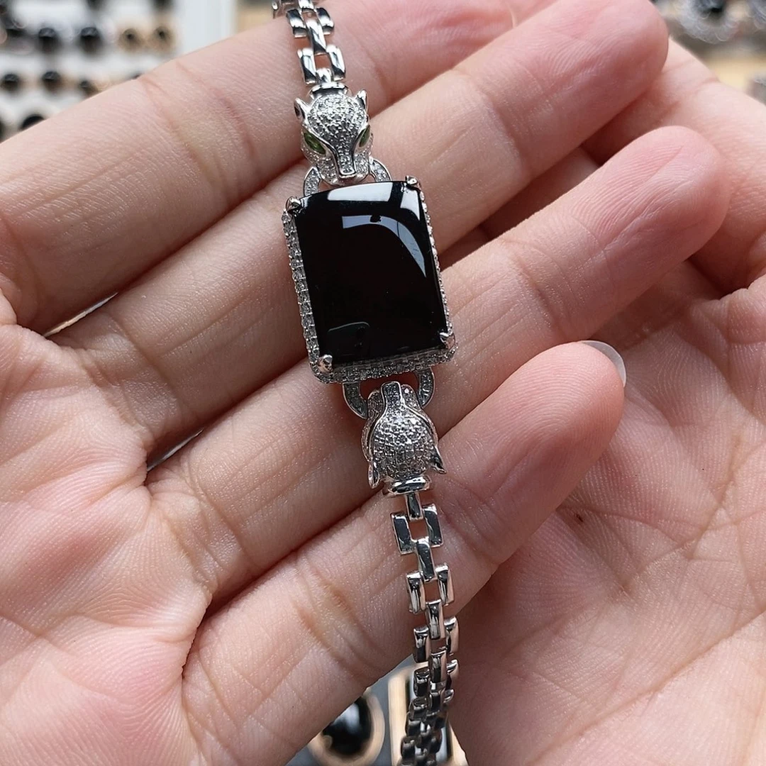 18K金镶嵌手链翡翠何*久墨翠