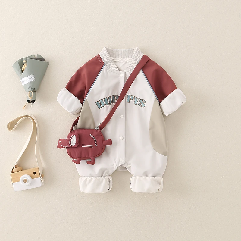 婴儿冲锋衣外出服洋气卡通满月春装棒球服新生儿春秋季连体衣双层