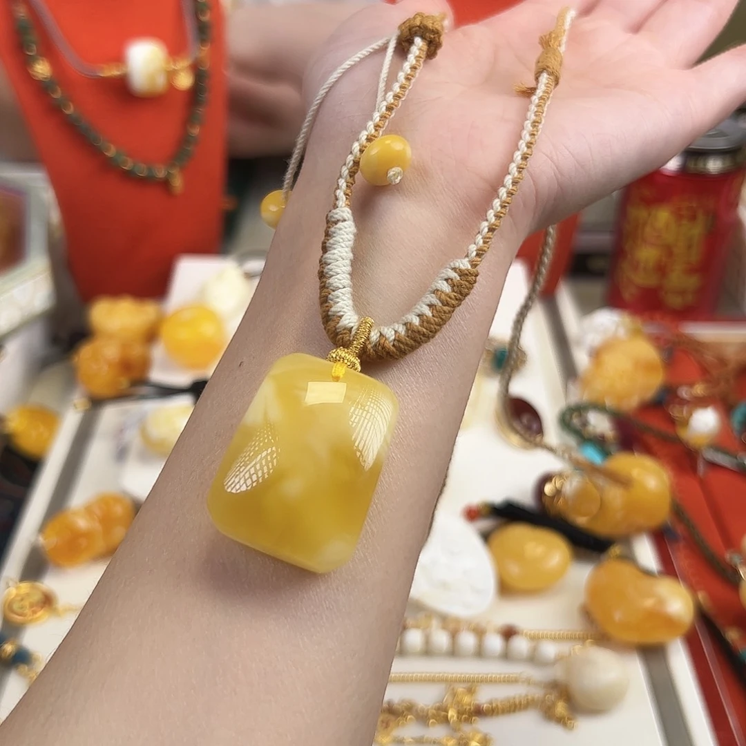 琥珀颈饰未镶嵌蜜蜡无事牌项链