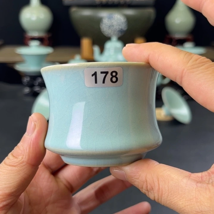 y***i瓷片天青釉束腰杯178号