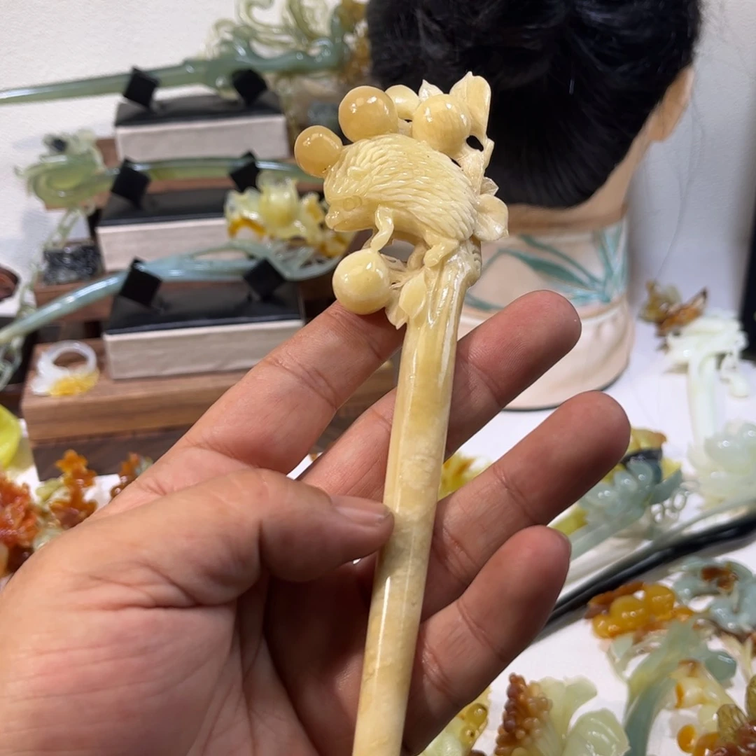 蛇纹石玉发簪合金琴**俗