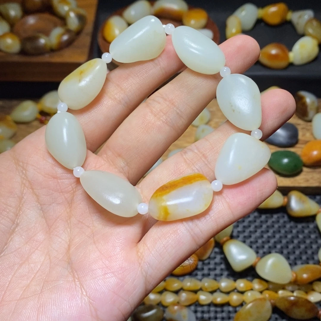 和田玉未镶嵌手链