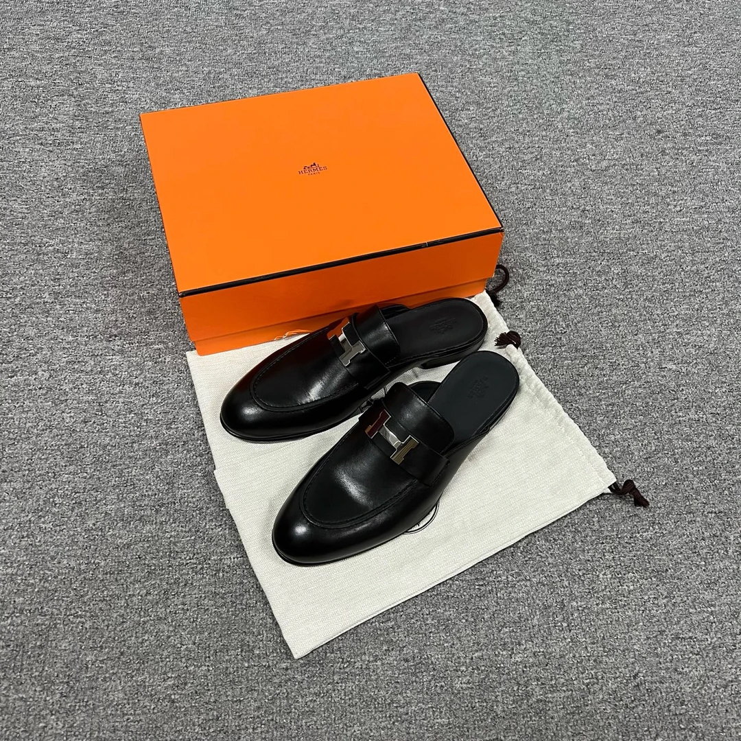 99新 Hermes/爱马仕 H扣 黑色穆勒拖鞋 半拖 43码