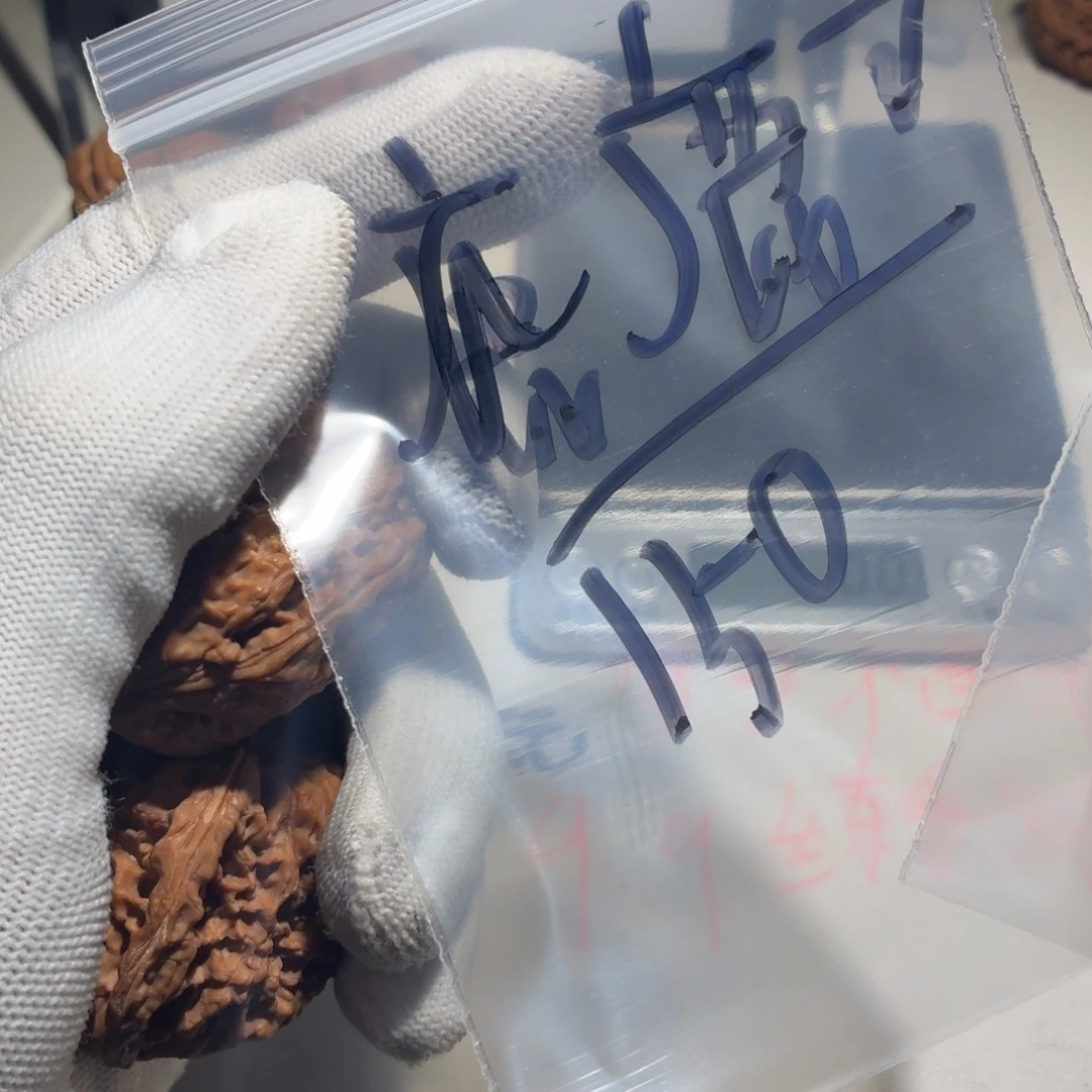 鹿***溪大叶紫檀（黑酸枝木类）