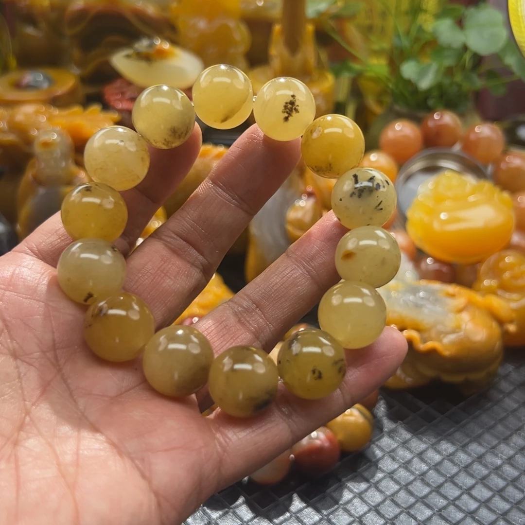 石英质玉未镶嵌颈饰