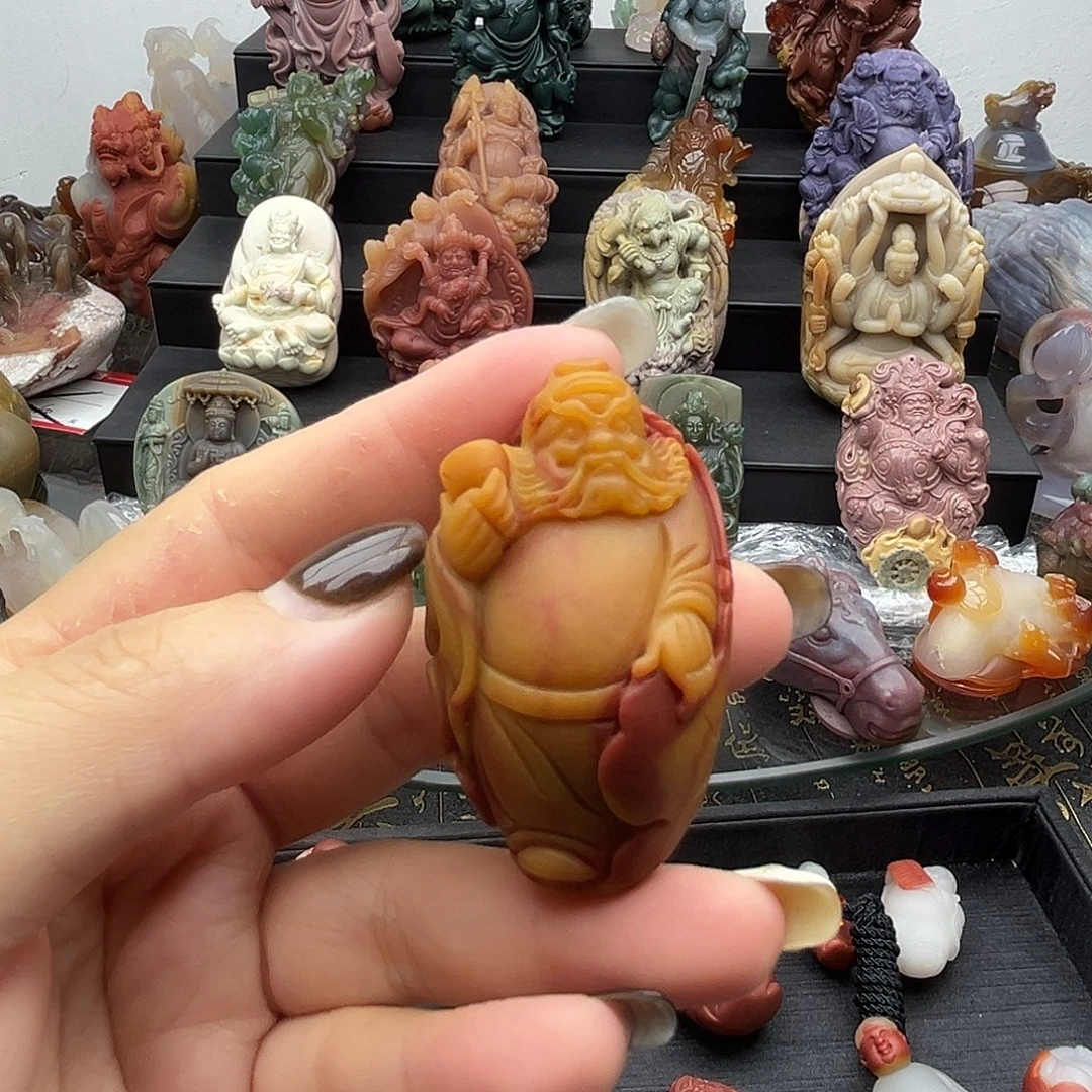 石英质玉未镶嵌颈饰