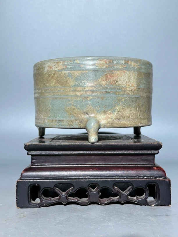 汝窑，三足奁（生坑）