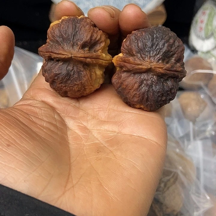 把件文玩核桃云南铁核桃基地21