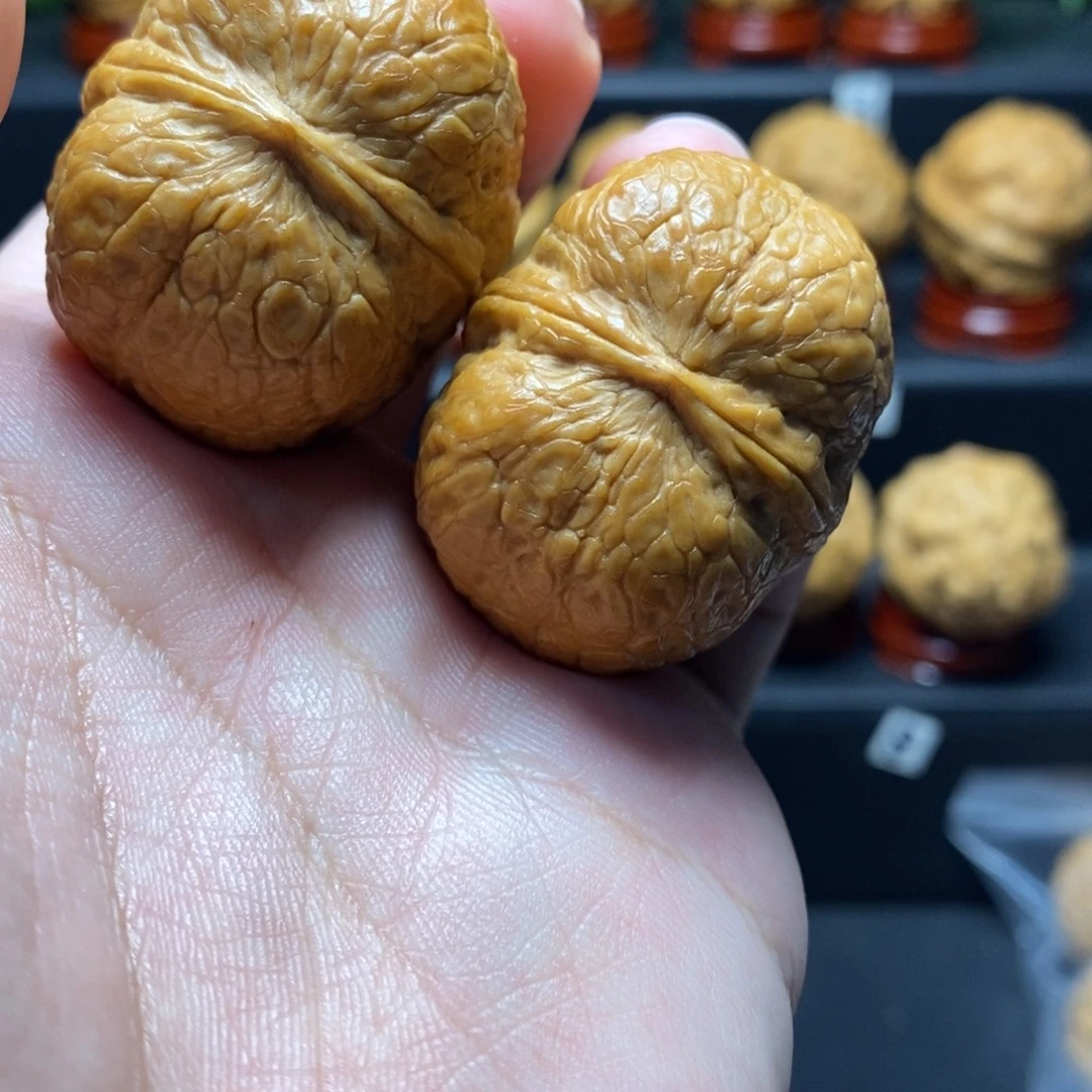 把件文玩核桃38方尊