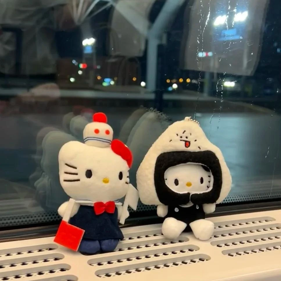 可爱寿司kt猫包挂件小清新日式卡通玩偶公仔情侣钥匙扣背包挂饰