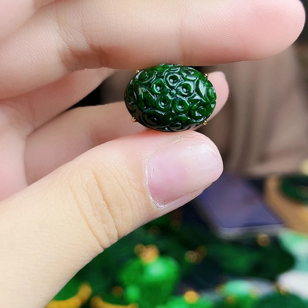 颈饰银S925镶嵌翡翠多样性