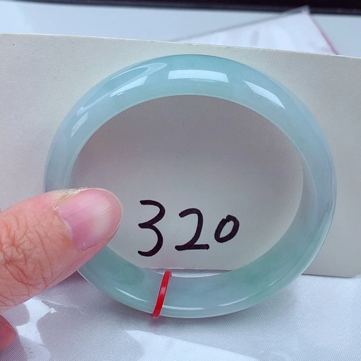 翡翠未镶嵌手镯翡翠