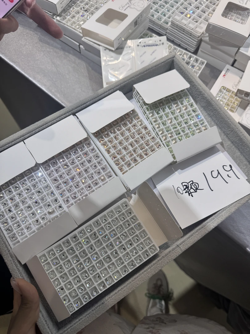 饰品专场-鸽子蛋混装东洲水晶美甲饰品美甲钻饰美甲饰品8*6mm