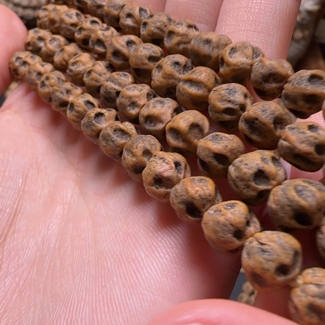 L***R柏香籽/百香籽吊坠