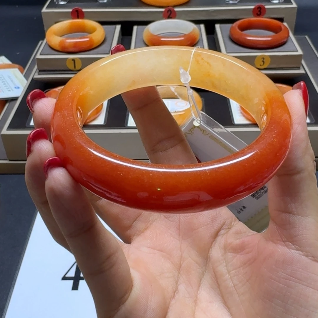 石英质玉（黄龙玉）未镶嵌手镯