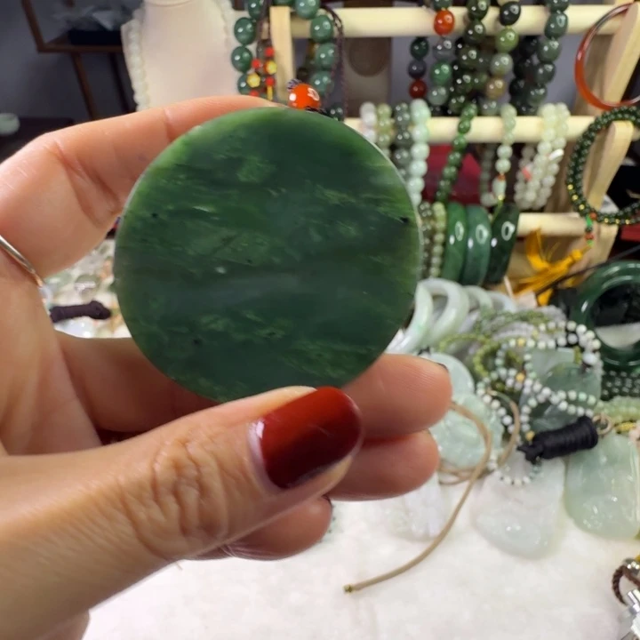 和田玉（碧玉）未镶嵌颈饰